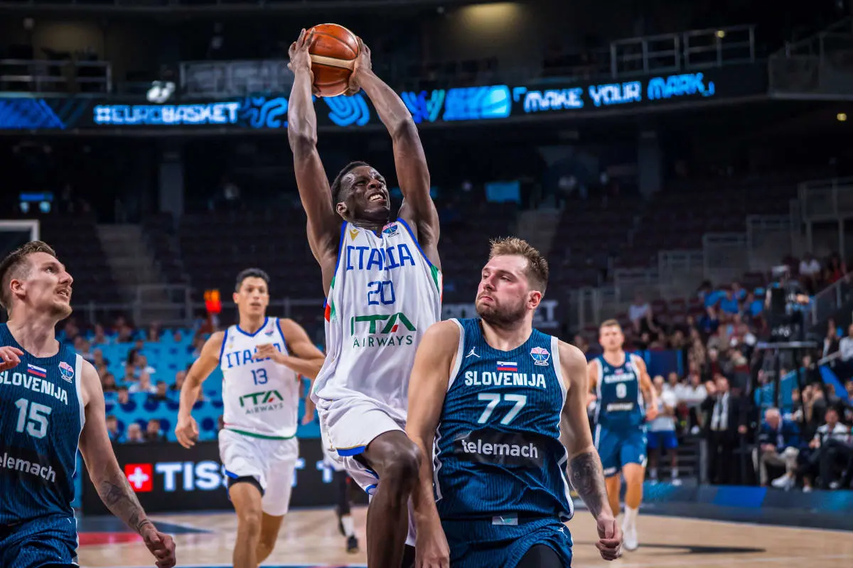 A选秀大会, 有惊无险地 A选秀大会, 有惊无险地