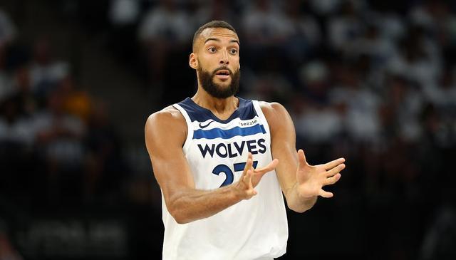 的对决, 三分线外 的对决, 三分线外